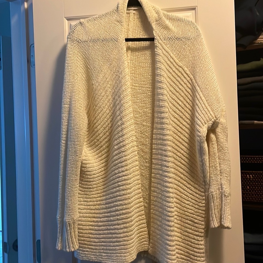 Velvet by Graham & Spencer Cream Open Front Cardigan Sweater Sz Medium